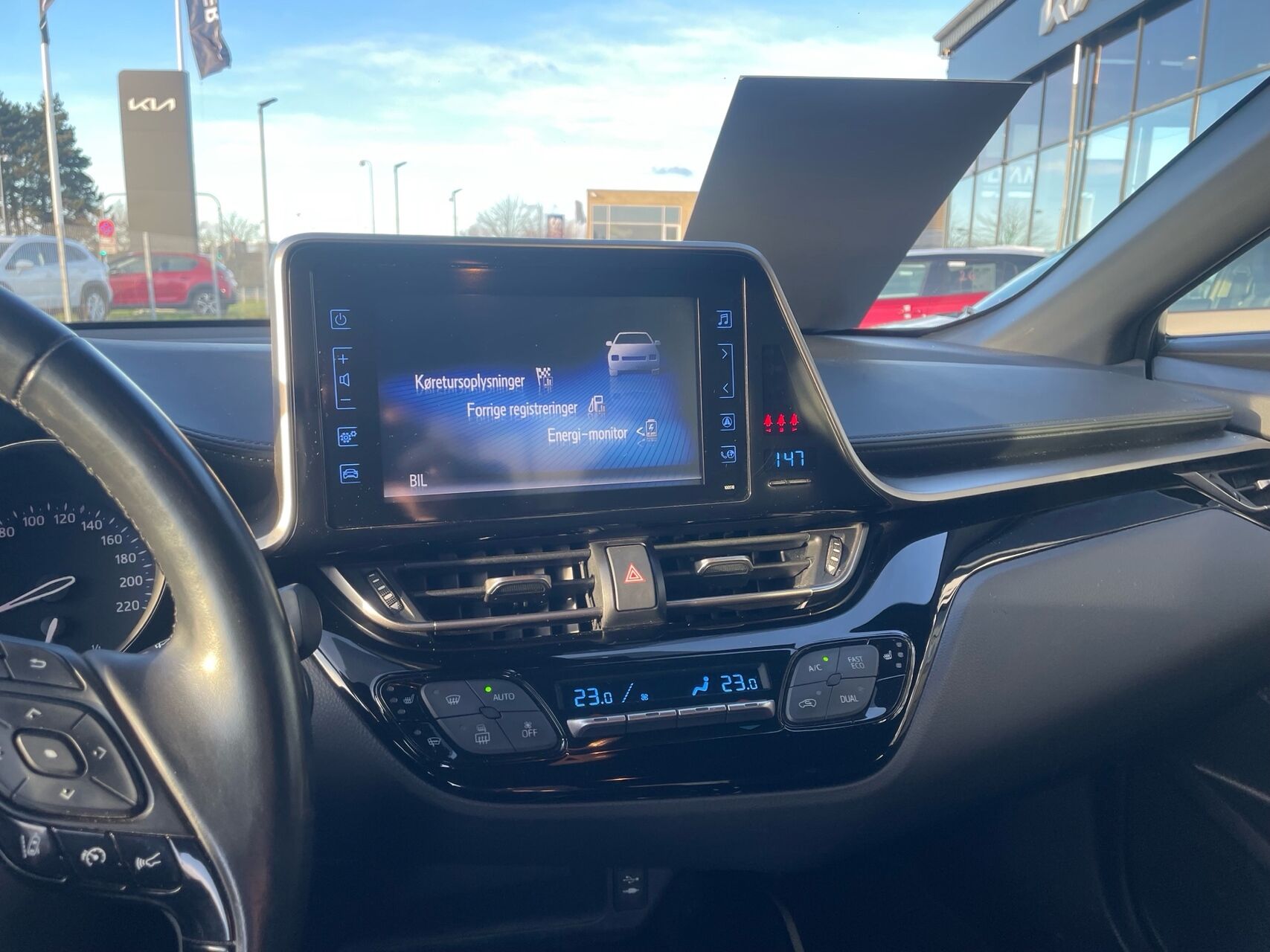 Billede af Toyota C-HR 1,8 Hybrid Premium Selected Multidrive S 122HK 5d Aut.