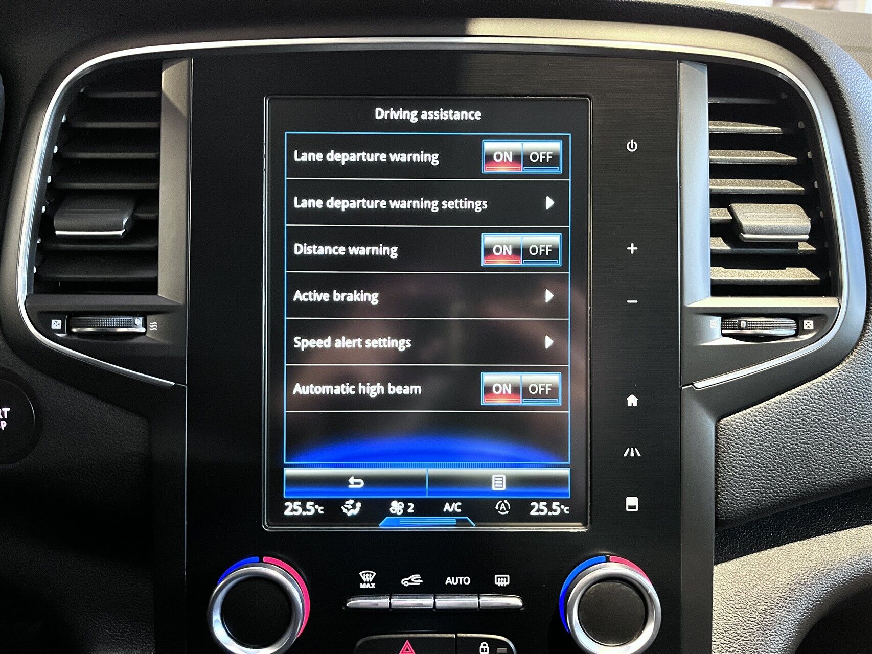 Billede af Renault Mégane Sport Tourer 1,6 Energy DCI Bose 130HK Stc 6g