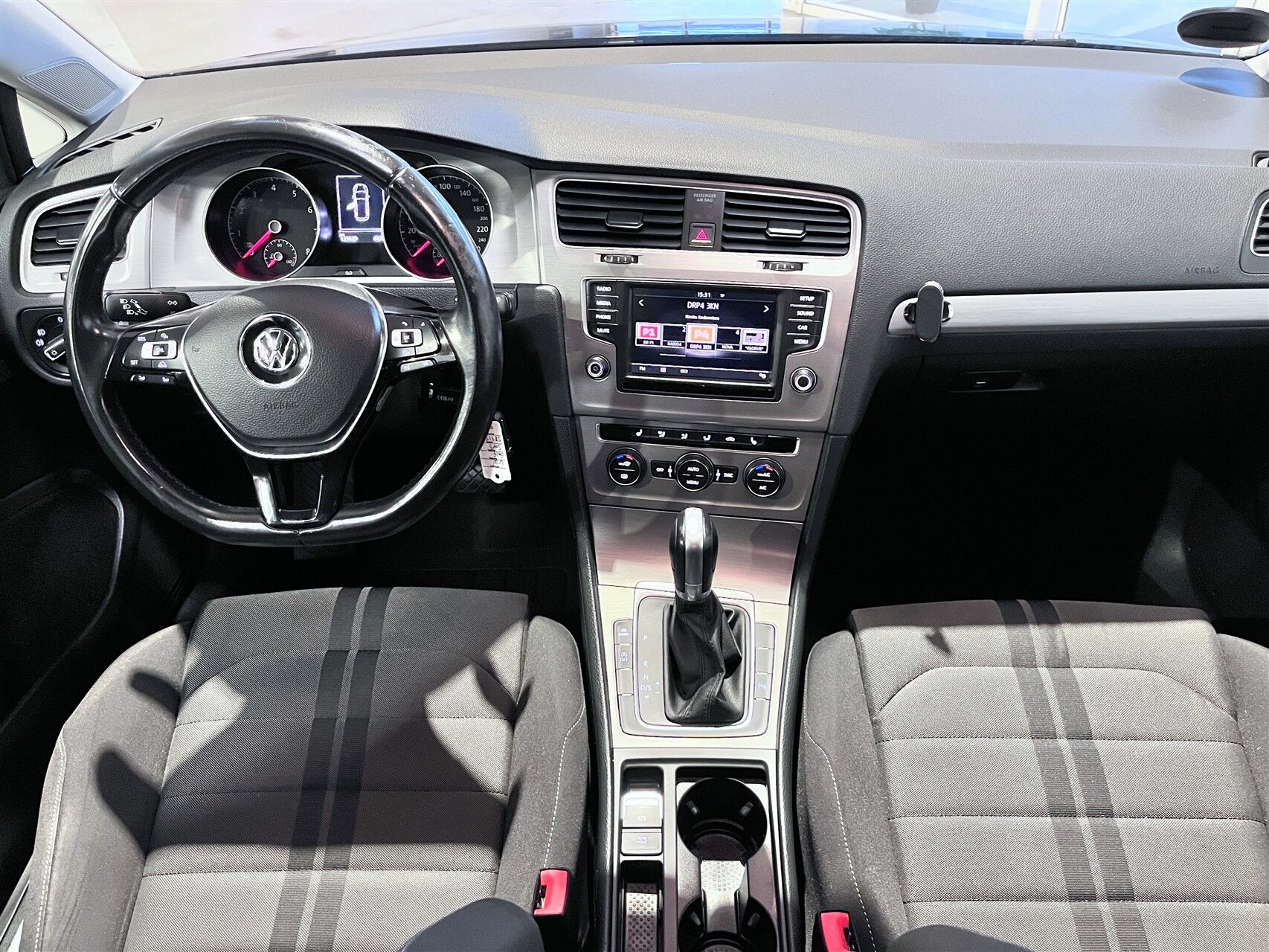 Billede af VW Golf Variant 1,4 TSI BMT R-Line DSG 150HK Stc 7g Aut.