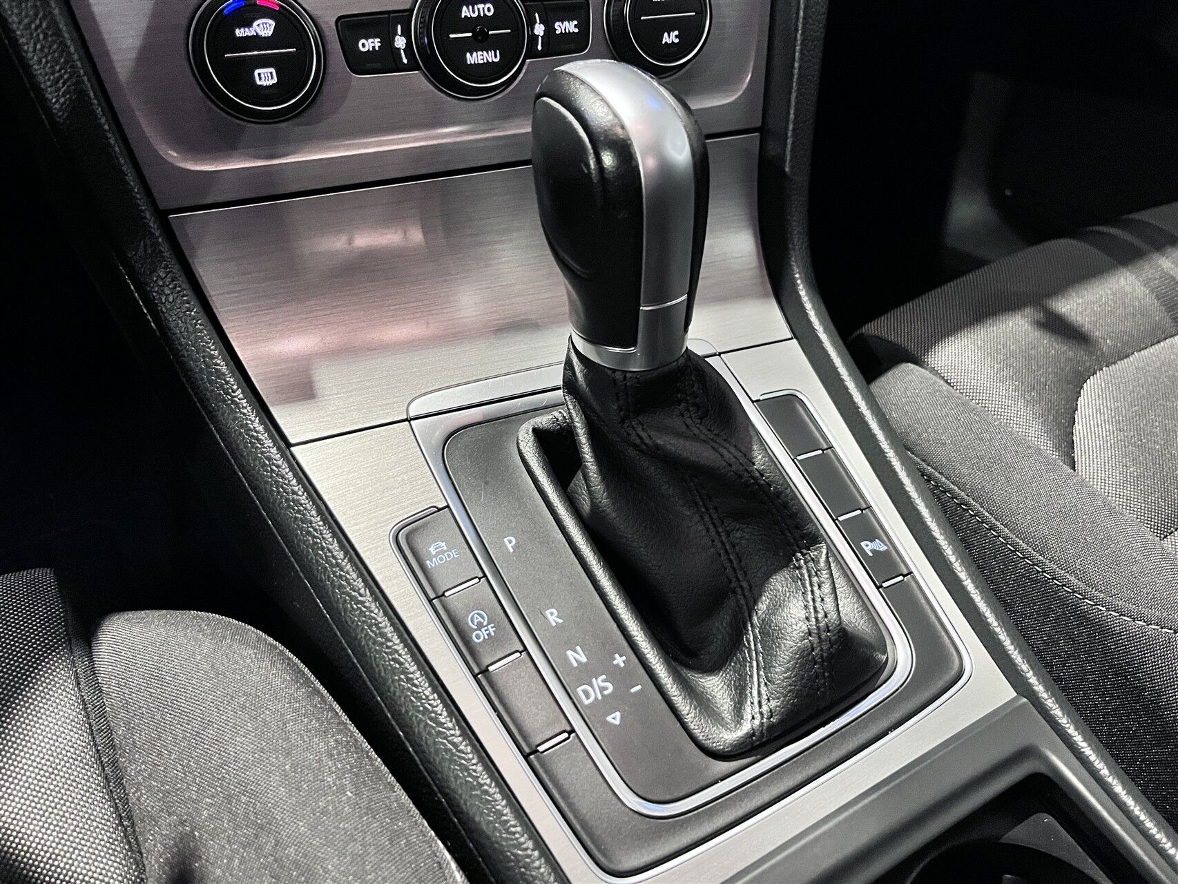 Billede af VW Golf Variant 1,4 TSI BMT R-Line DSG 150HK Stc 7g Aut.