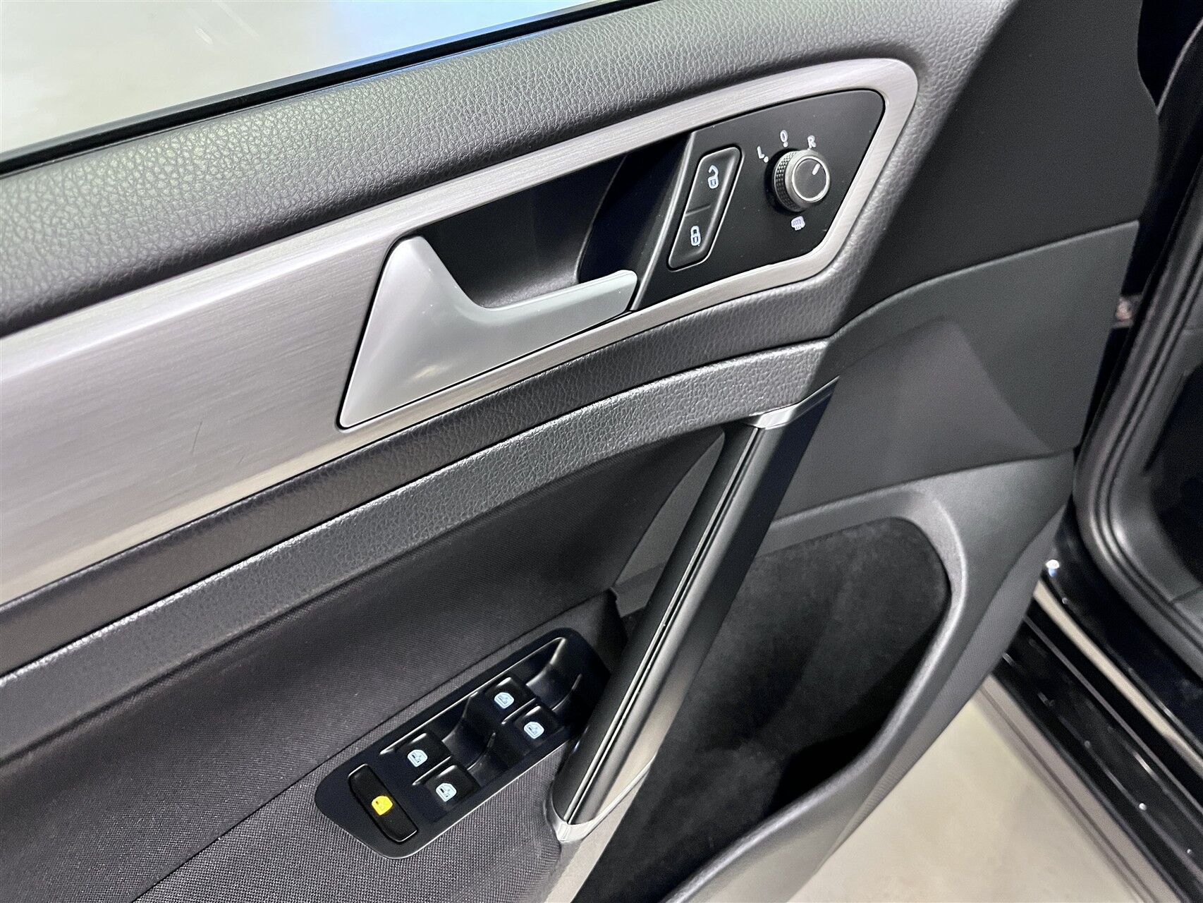 Billede af VW Golf Variant 1,4 TSI BMT R-Line DSG 150HK Stc 7g Aut.