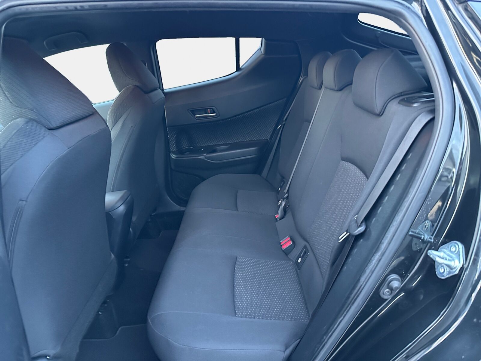 Billede af Toyota C-HR 1,8 Hybrid Selected Multidrive S 122HK 5d Aut.