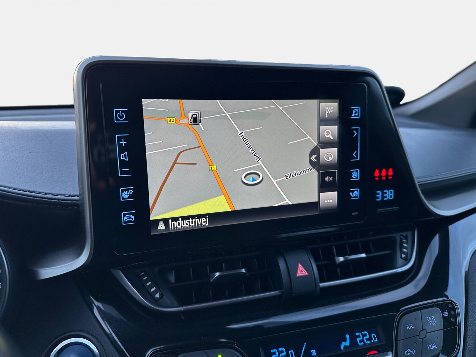 Billede af Toyota C-HR 1,8 Hybrid Selected Multidrive S 122HK 5d Aut.