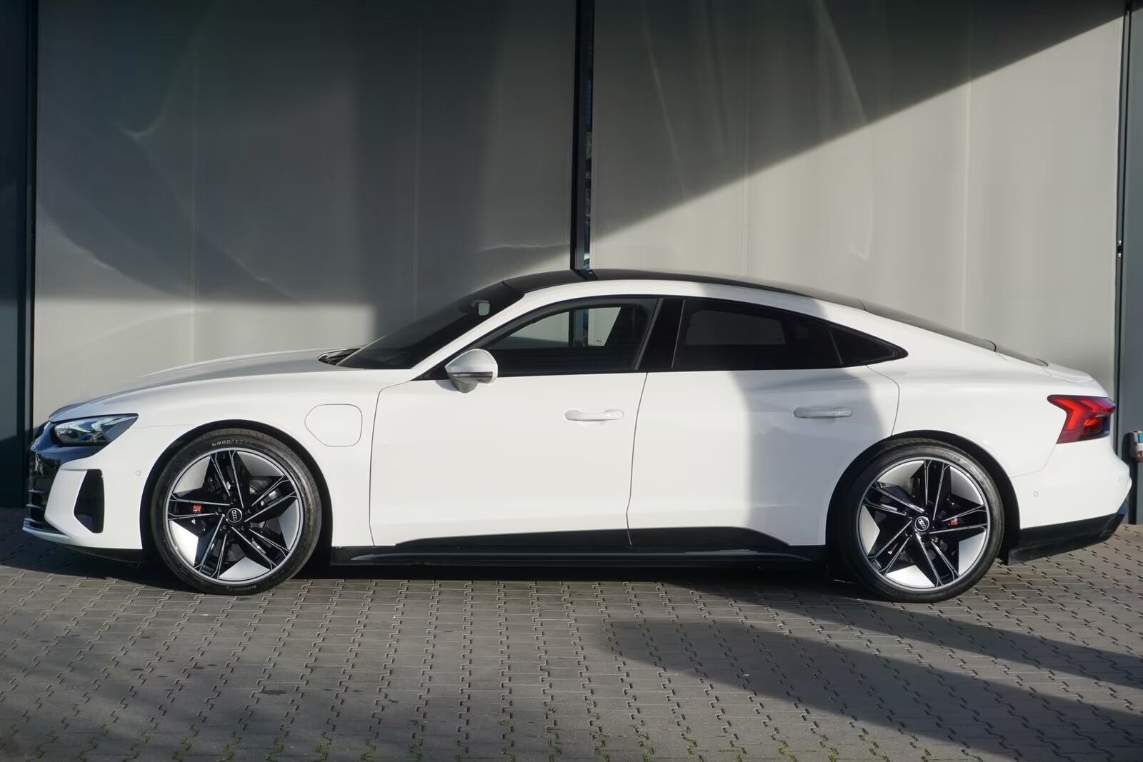 Billede af Audi E-tron GT EL Quattro 476HK 4d Aut.