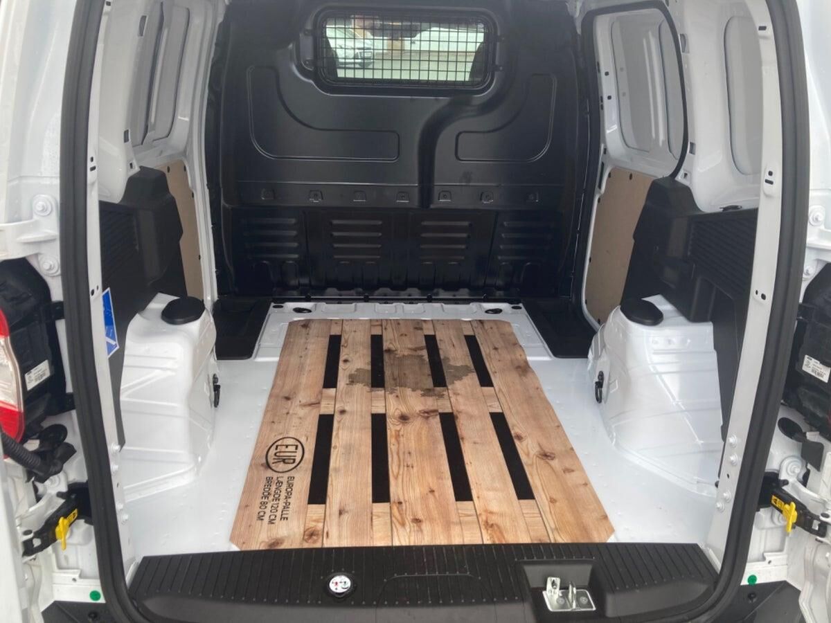 Billede af Ford Transit Courier 1,0 EcoBoost Limited 100HK Van 6g