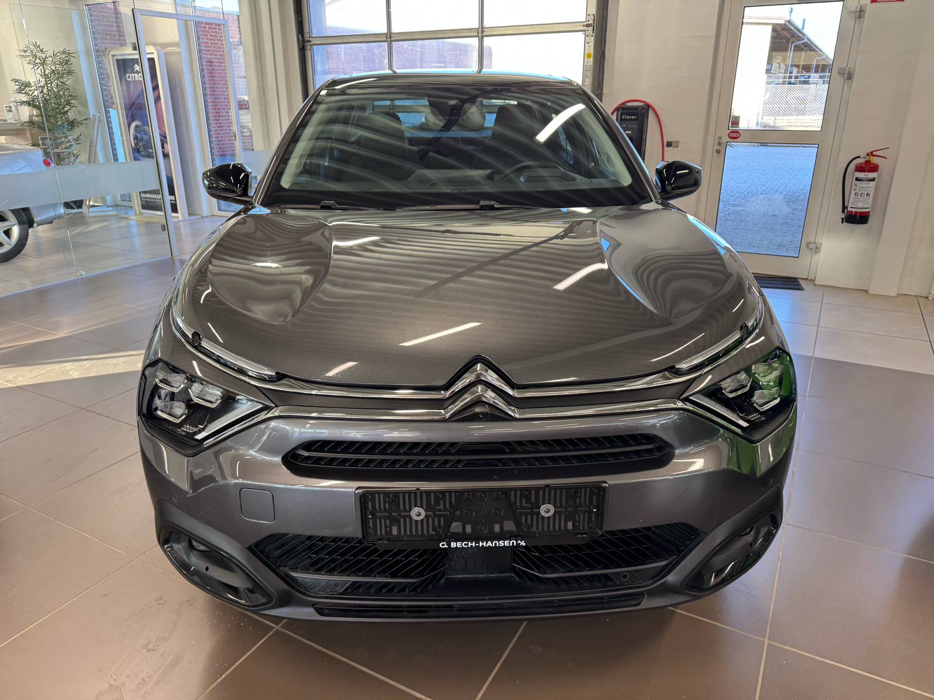 Billede af Citroën e-C4 X EL Shine Pack 136HK 5d Aut.