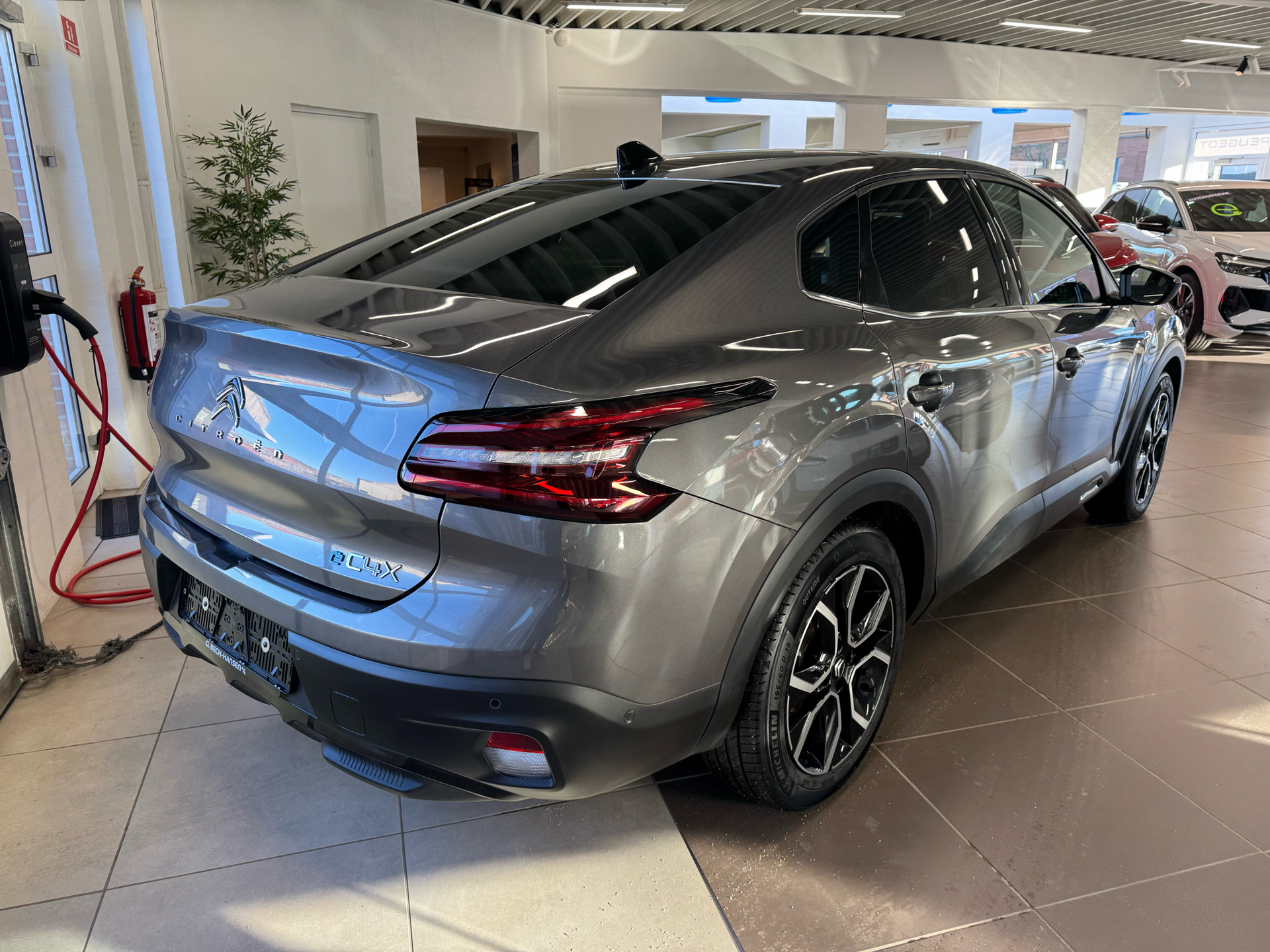 Billede af Citroën e-C4 X EL Shine Pack 136HK 5d Aut.