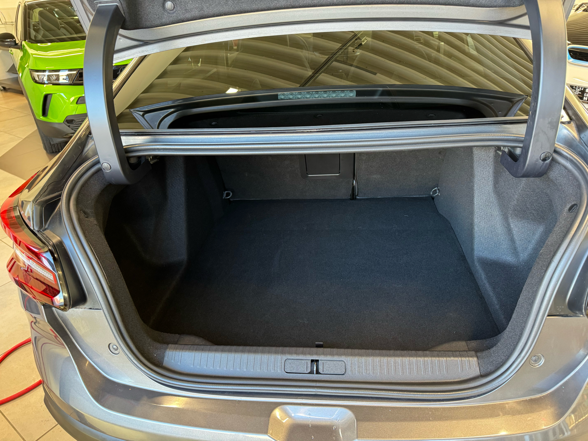 Billede af Citroën e-C4 X EL Shine Pack 136HK 5d Aut.