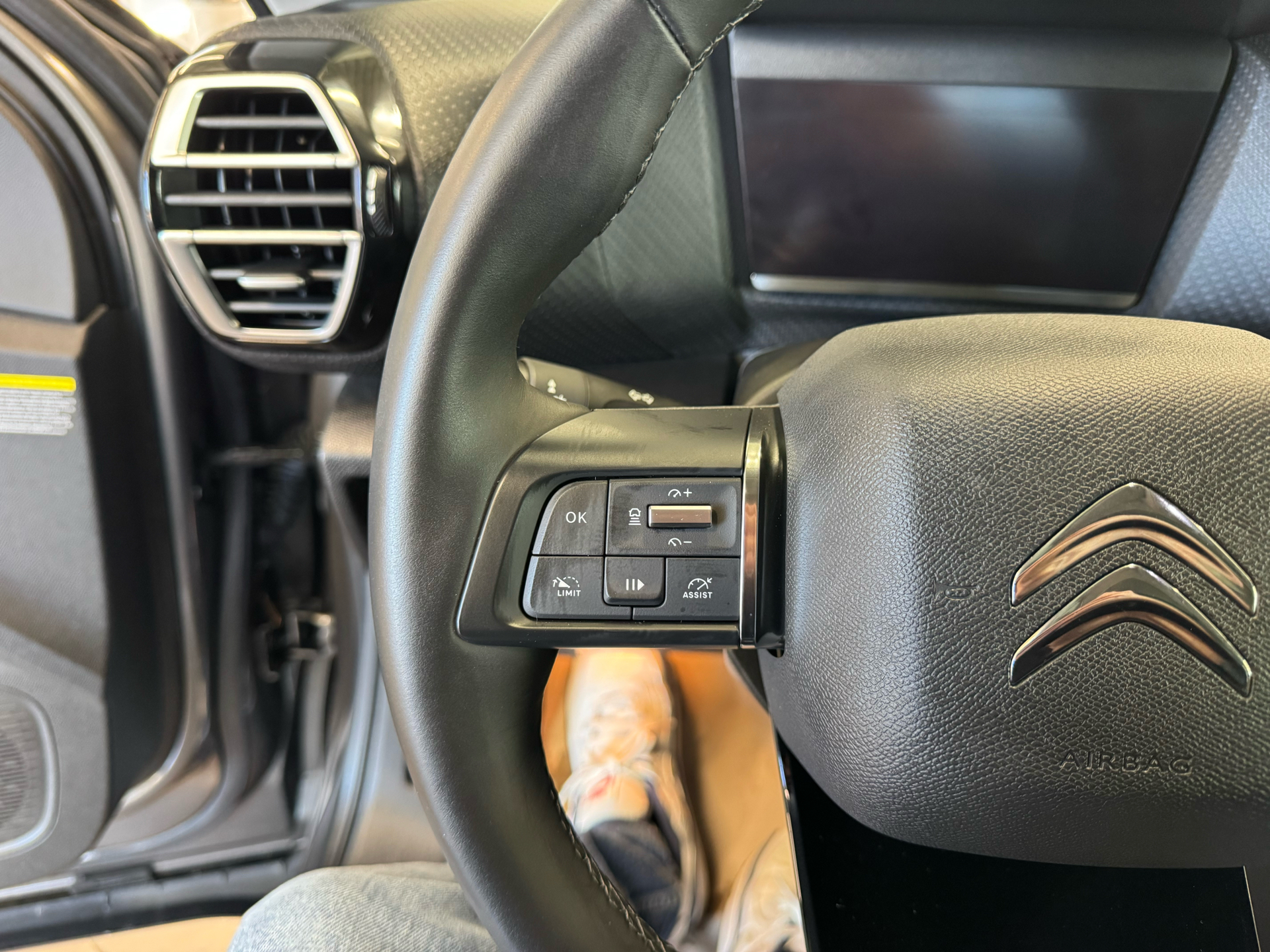 Billede af Citroën e-C4 X EL Shine Pack 136HK 5d Aut.