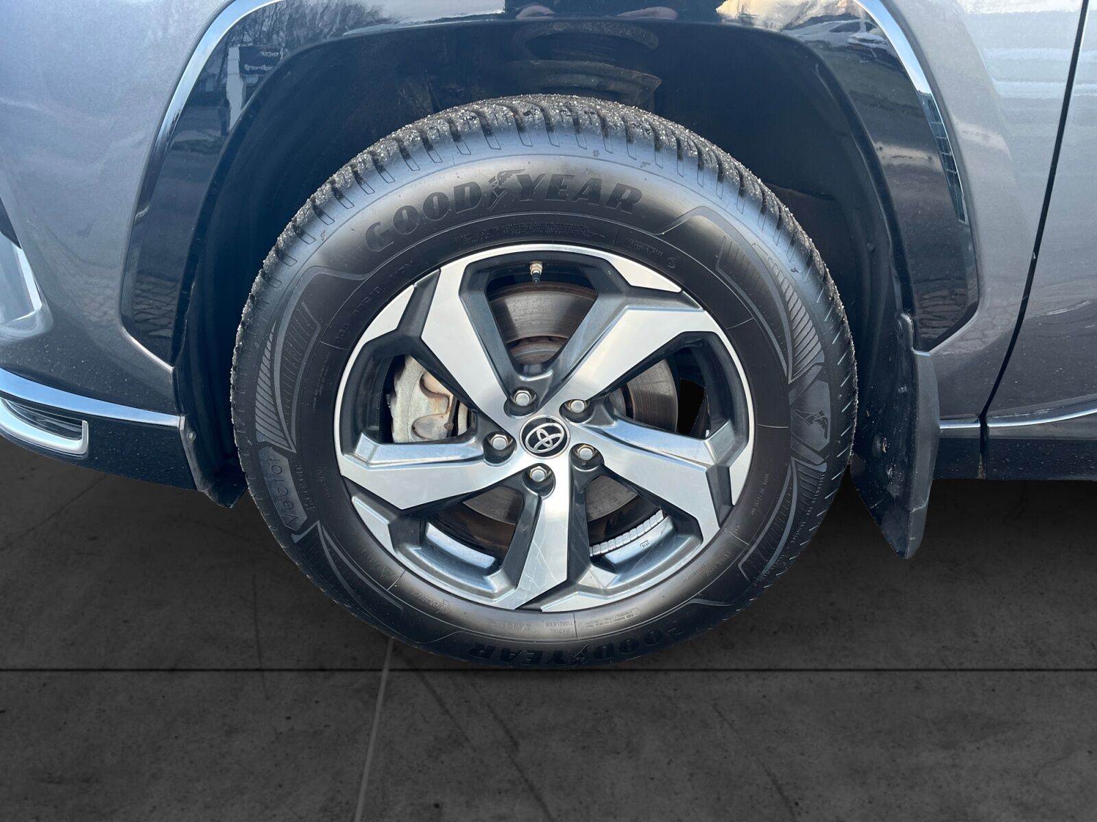 Billede af Toyota RAV4 Plug-in 2,5 Plugin-hybrid Active AWD 306HK 5d 6g Aut.