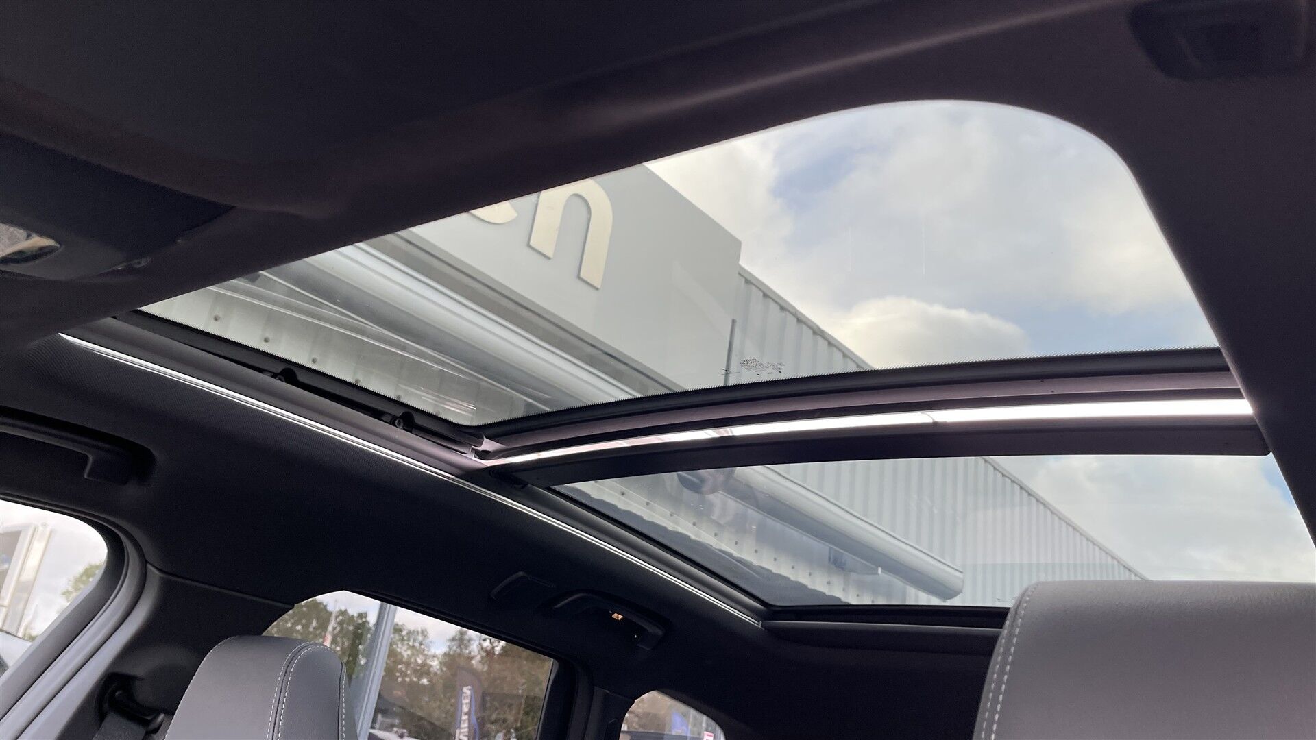 Billede af BMW iX1 xDrive30 Fully Charged M Sport 313HK 5d Aut. 