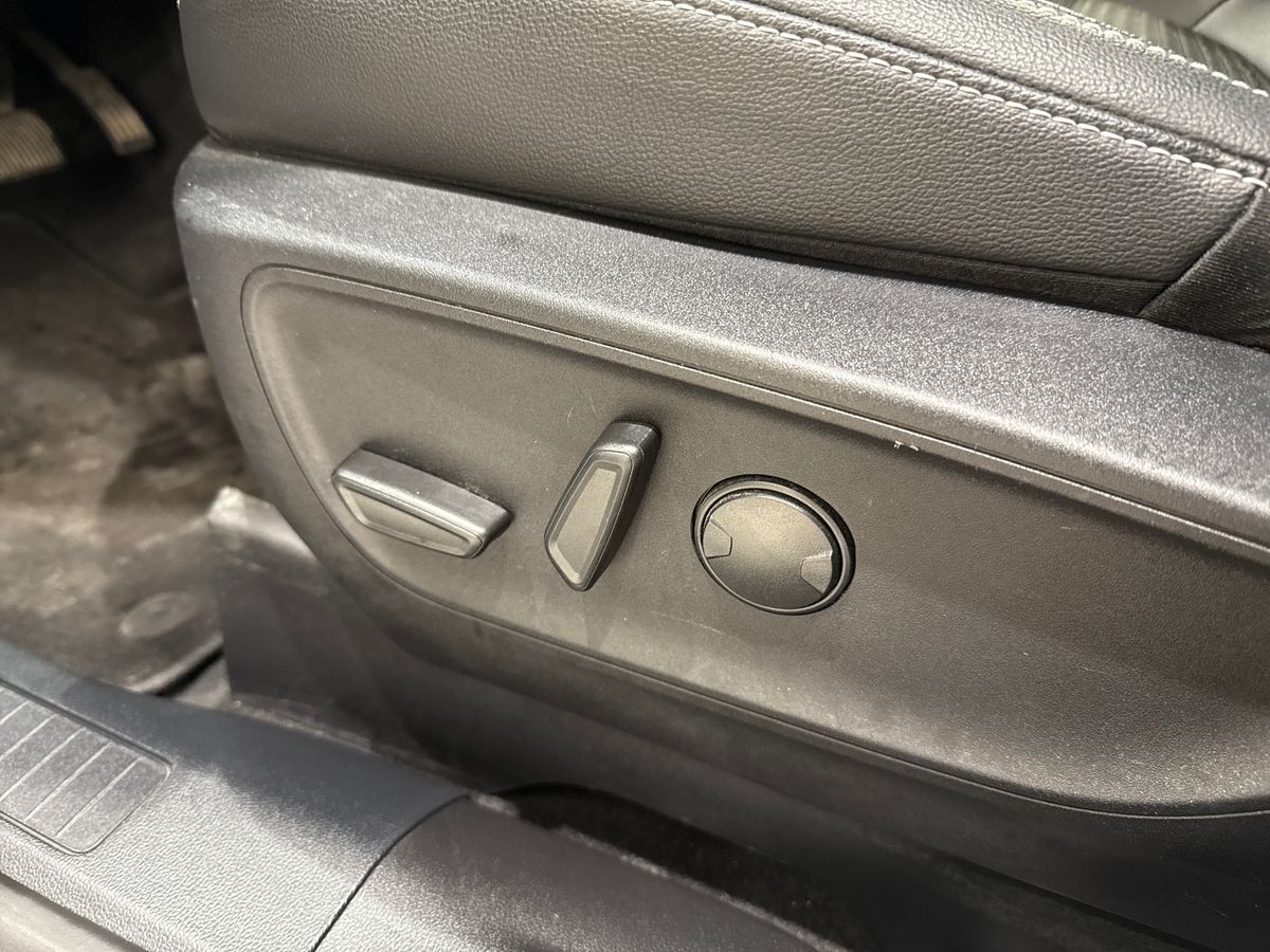 Billede af Ford Kuga 2,5 Plugin-hybrid Titanium X CVT 225HK 5d Trinl. Gear