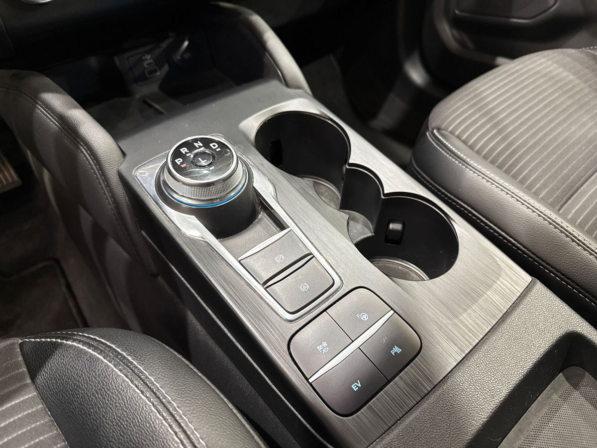 Billede af Ford Kuga 2,5 Plugin-hybrid Titanium X CVT 225HK 5d Trinl. Gear