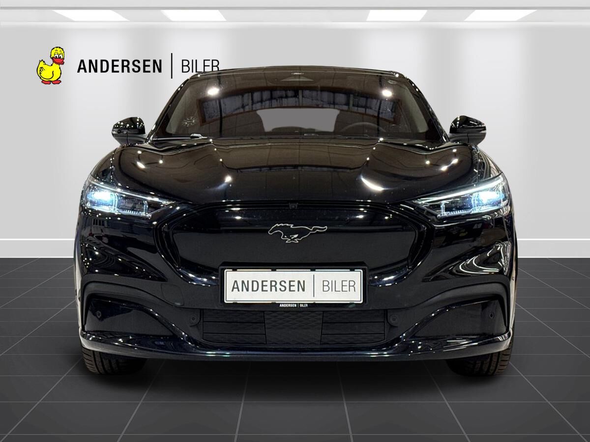 Billede af Ford Mustang Mach-E EL UR Premium AWD 351HK 5d Aut.