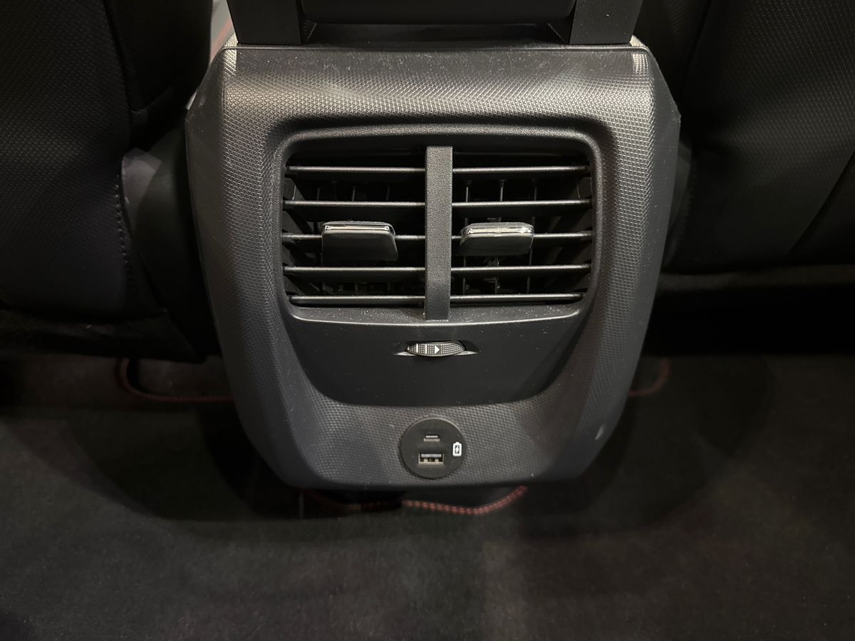 Billede af Ford Mustang Mach-E EL UR Premium AWD 351HK 5d Aut.