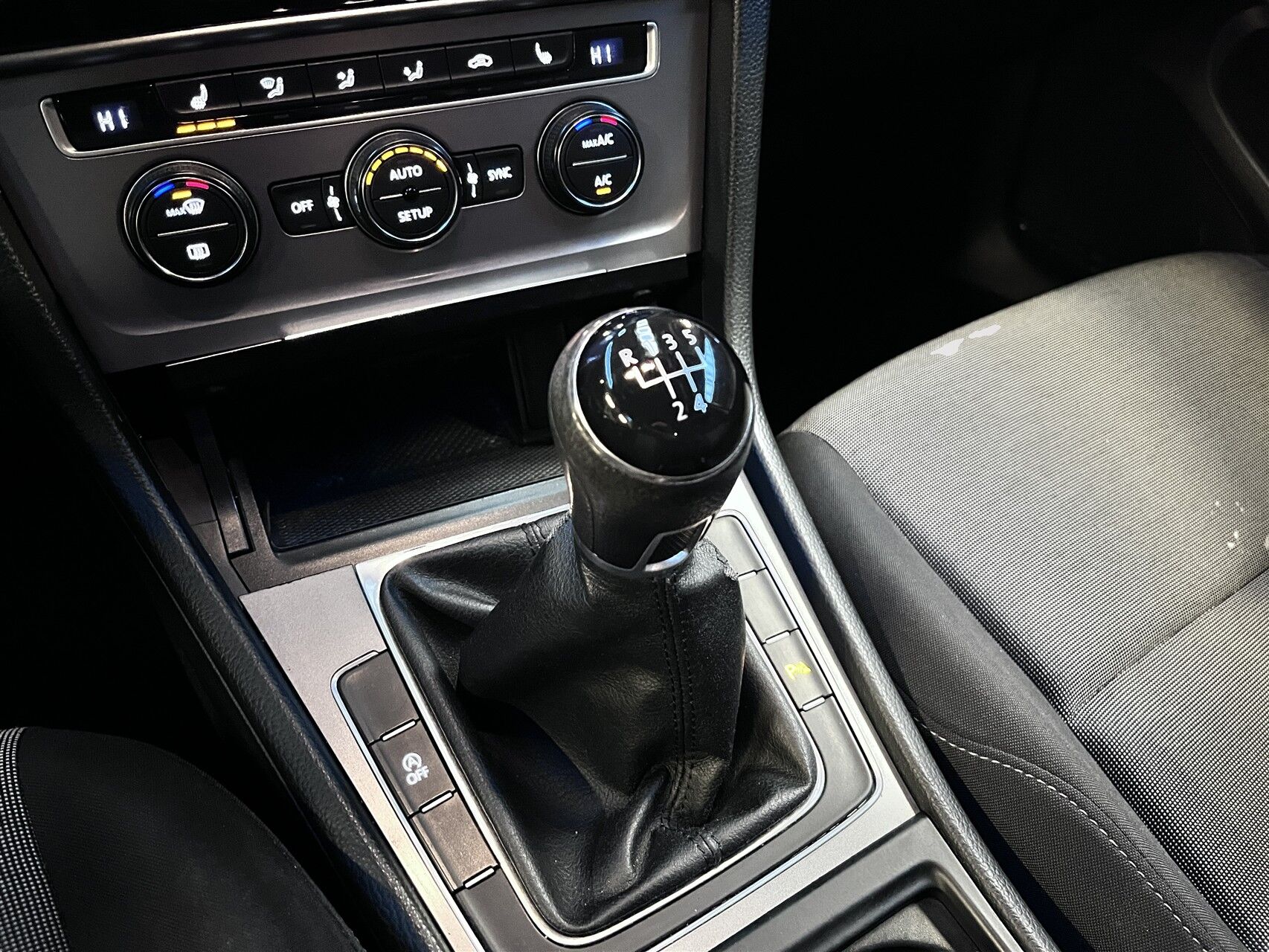 Billede af VW Golf 1,6 TDI BMT Startline 105HK 5d