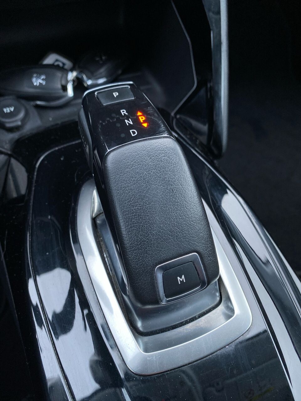 Billede af Peugeot 208 1,2 PureTech Allure+ EAT8 100HK 5d 8g Aut.