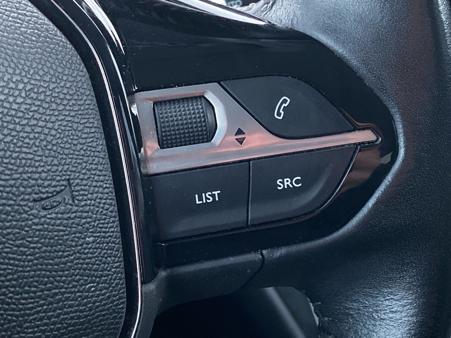 Billede af Peugeot 208 1,2 PureTech Allure+ EAT8 100HK 5d 8g Aut.