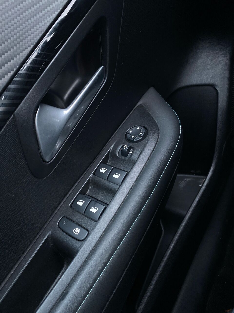 Billede af Peugeot 208 1,2 PureTech Allure+ EAT8 100HK 5d 8g Aut.