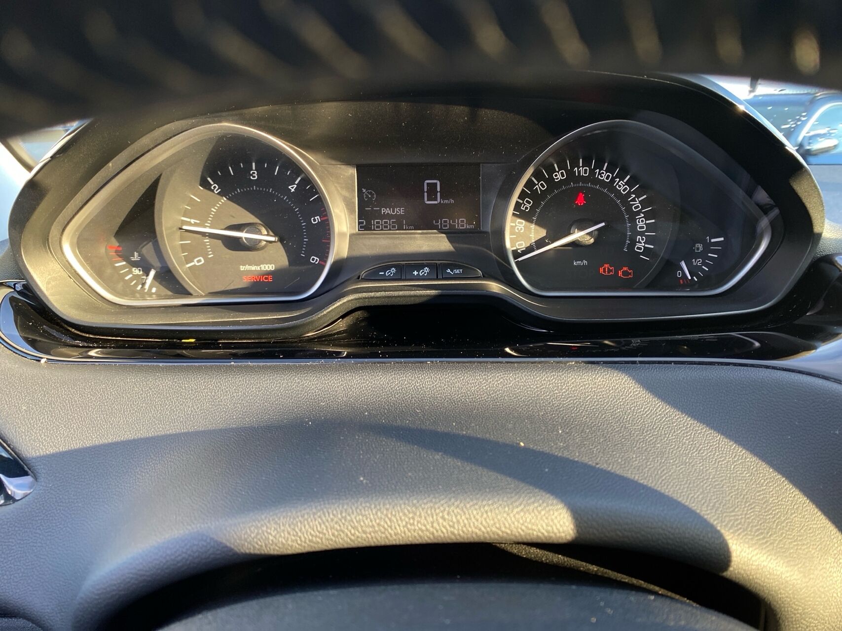 Billede af Peugeot 208 1,6 BlueHDi Chili Plus 100HK 5d