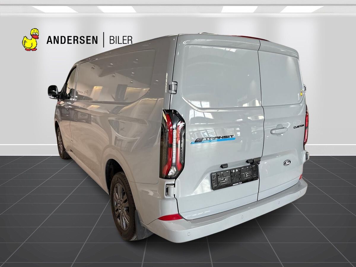 Billede af Ford E-Transit Custom 340 L2H1 EL Limited 218HK Van Aut.