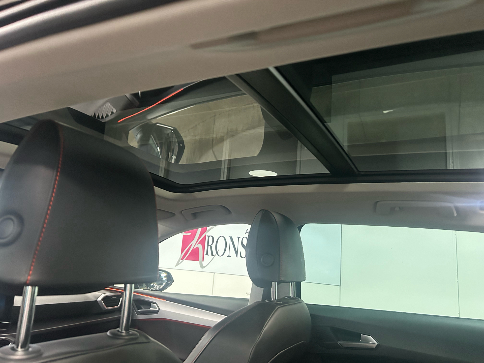 Billede af Seat Leon Sportstourer 1,4 e-Hybrid FR DSG 204HK Stc 6g Aut.