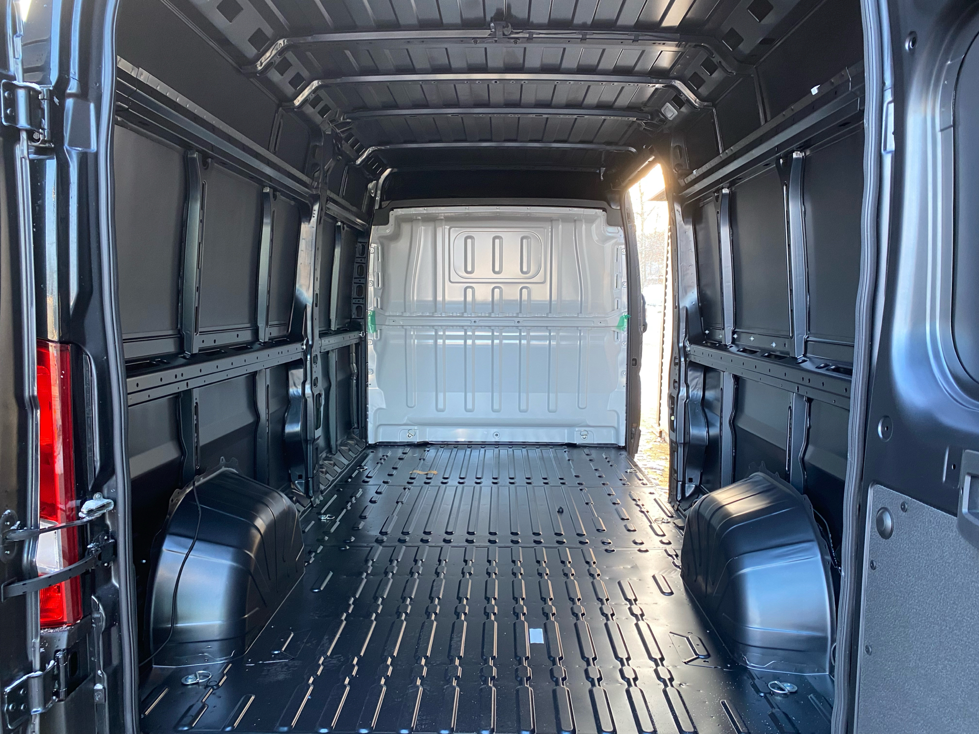 Billede af Fiat Ducato 35M L3H2 2,2 Multijet Pro+ 180HK Van 8g Aut.