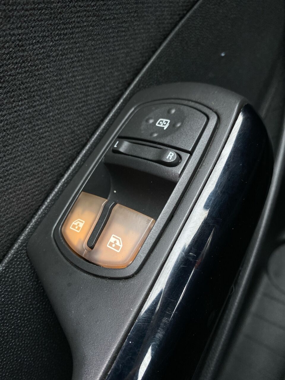 Billede af Opel Corsa 1,2 Twinport Enjoy Easytronic 80HK 5d Aut.