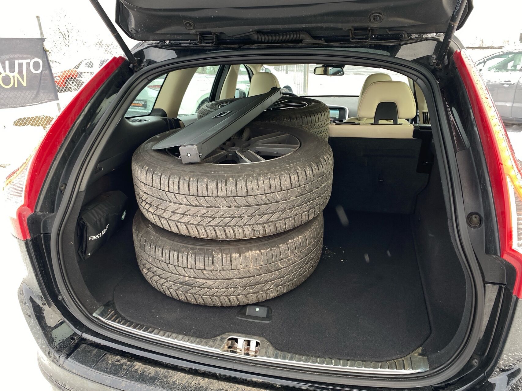 Billede af Volvo XC60 2,0 D4 Momentum 190HK 5d 8g Aut.