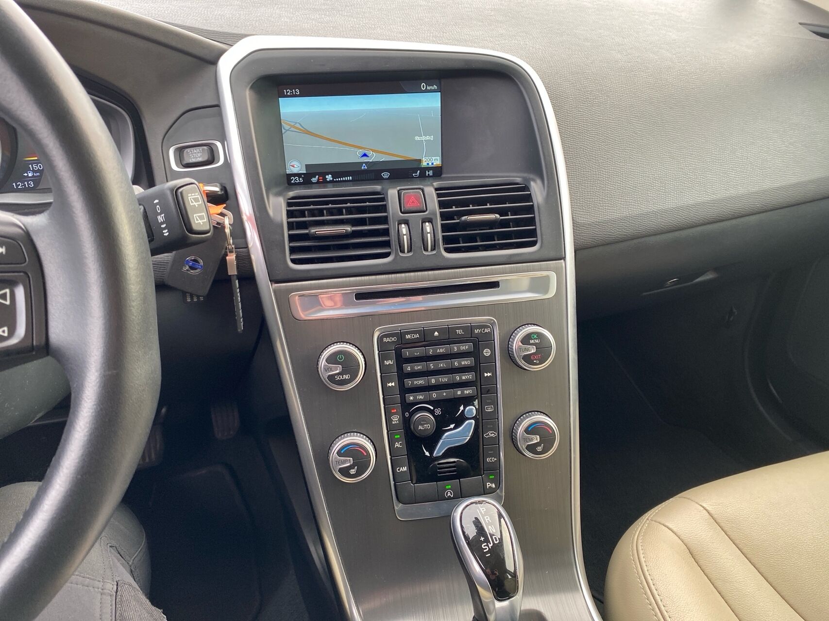 Billede af Volvo XC60 2,0 D4 Momentum 190HK 5d 8g Aut.