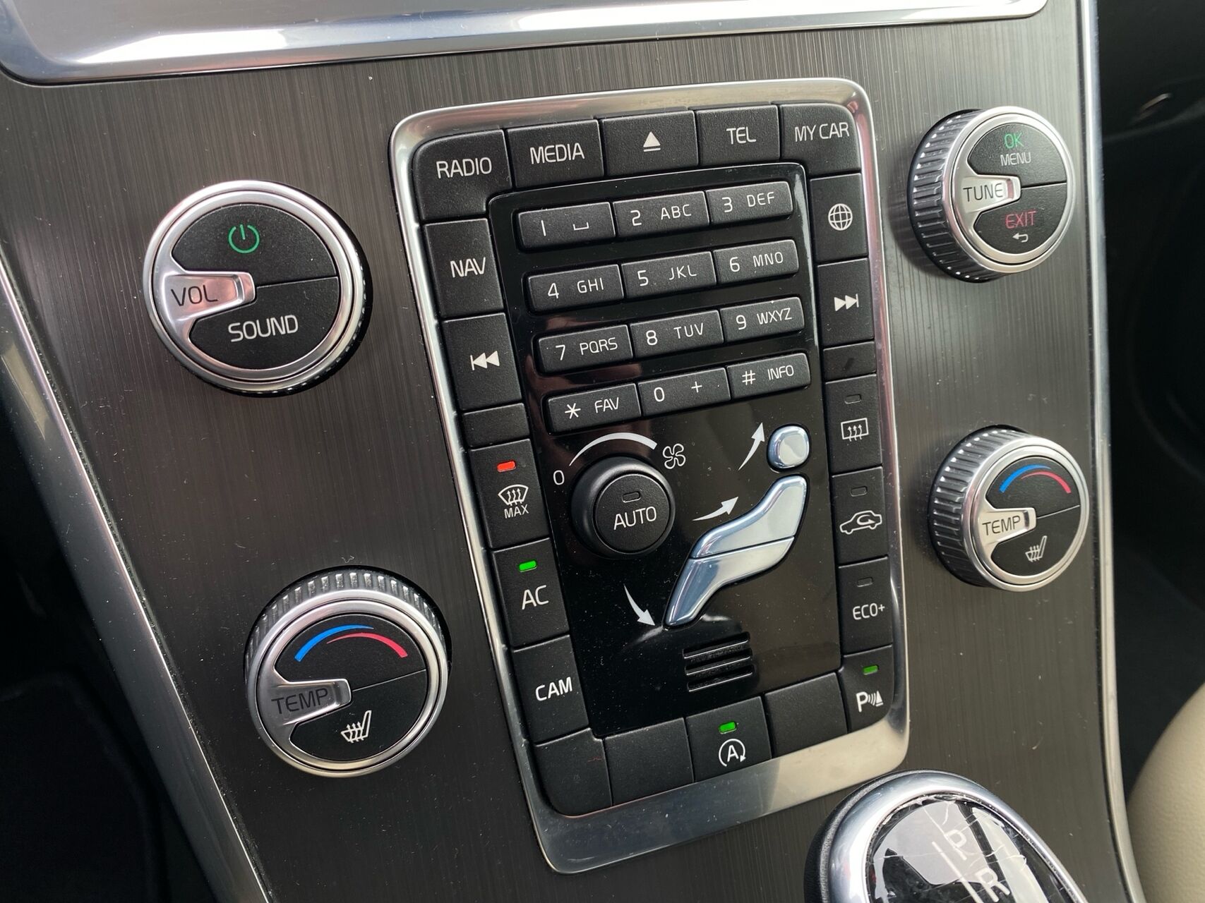 Billede af Volvo XC60 2,0 D4 Momentum 190HK 5d 8g Aut.