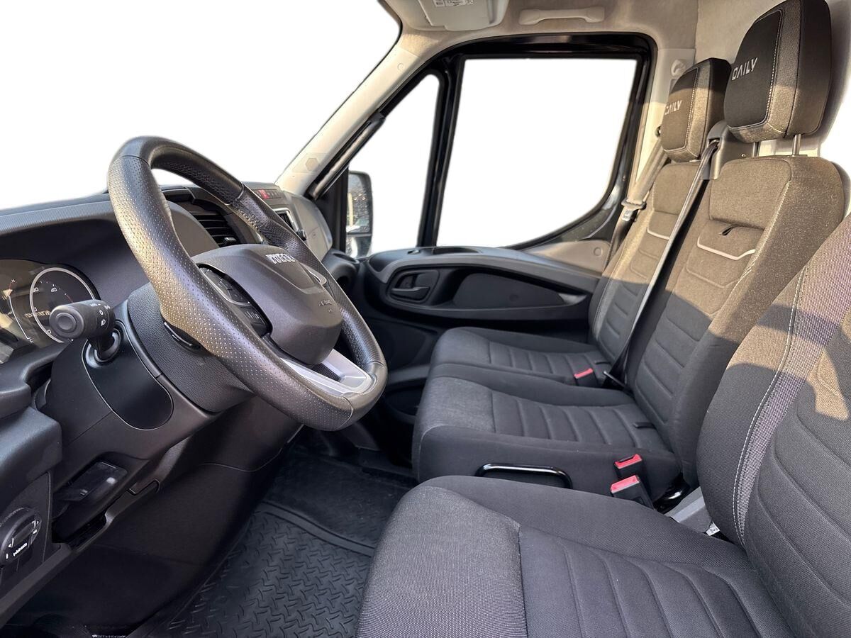 Billede af Iveco Daily 35S21 12m3 3,0 D Hi-Matic 210HK Van 8g Aut.