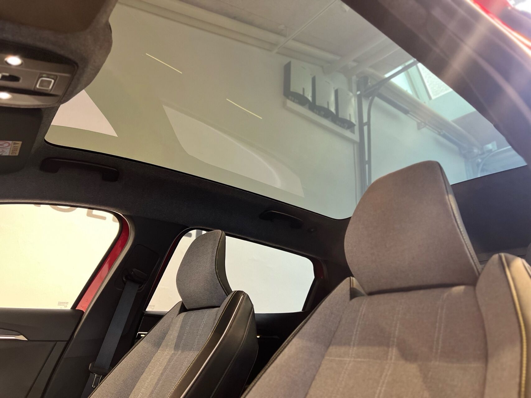 Billede af Renault Scénic E-TECH Techno 220HK Aut.