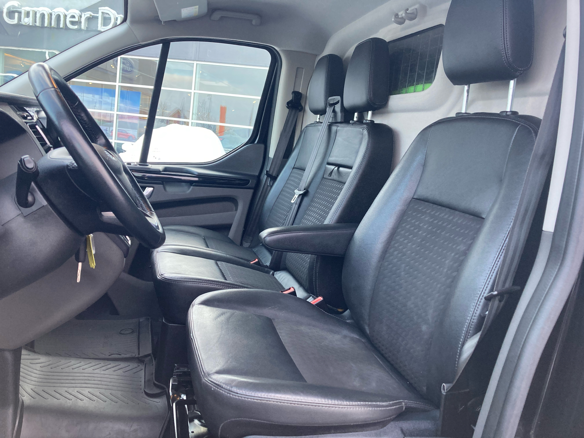 Billede af Ford Transit Custom 320 L2H1 2,0 TDCi Sport 185HK Van 6g Aut.