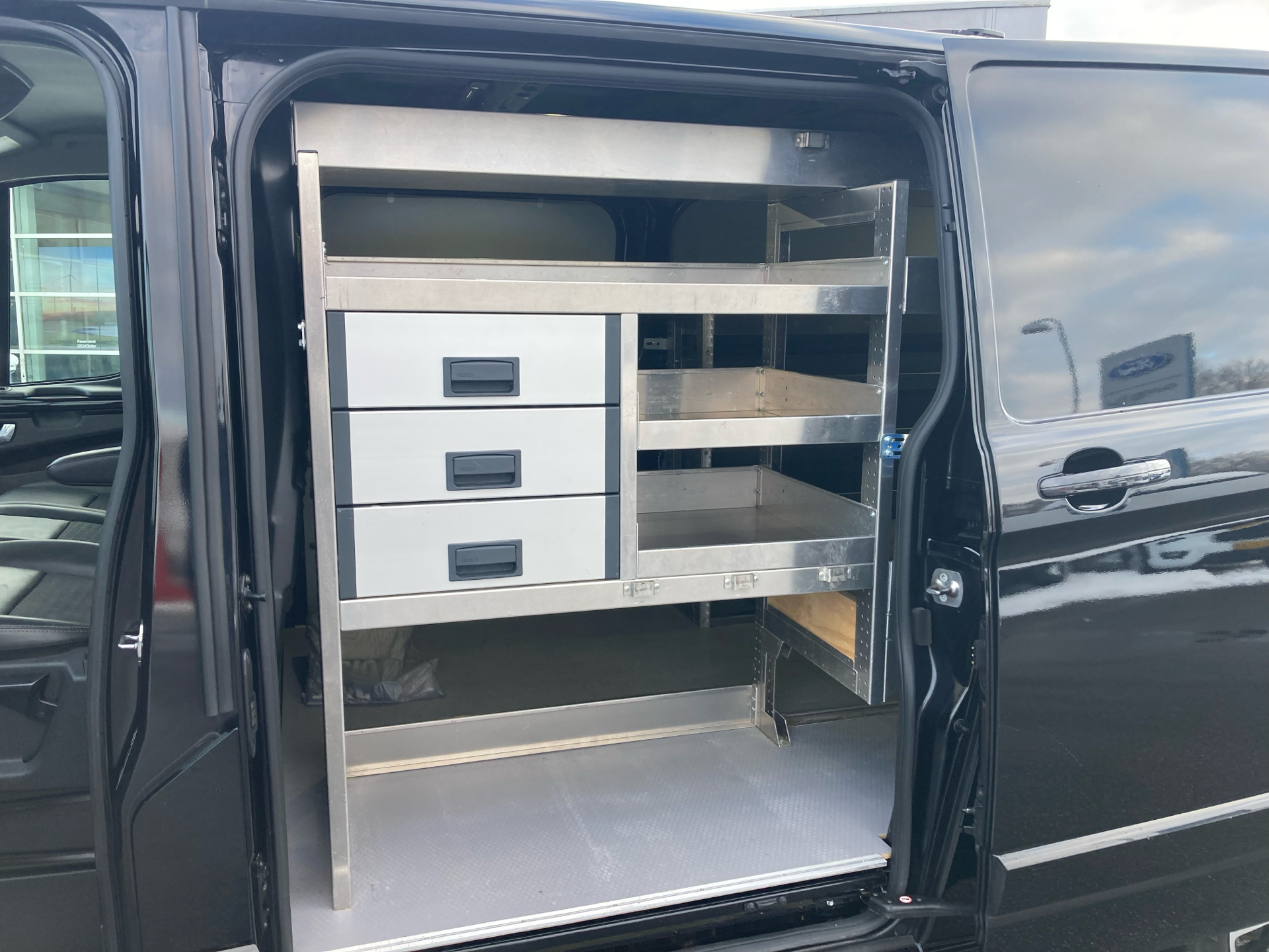 Billede af Ford Transit Custom 320 L2H1 2,0 TDCi Sport 185HK Van 6g Aut.