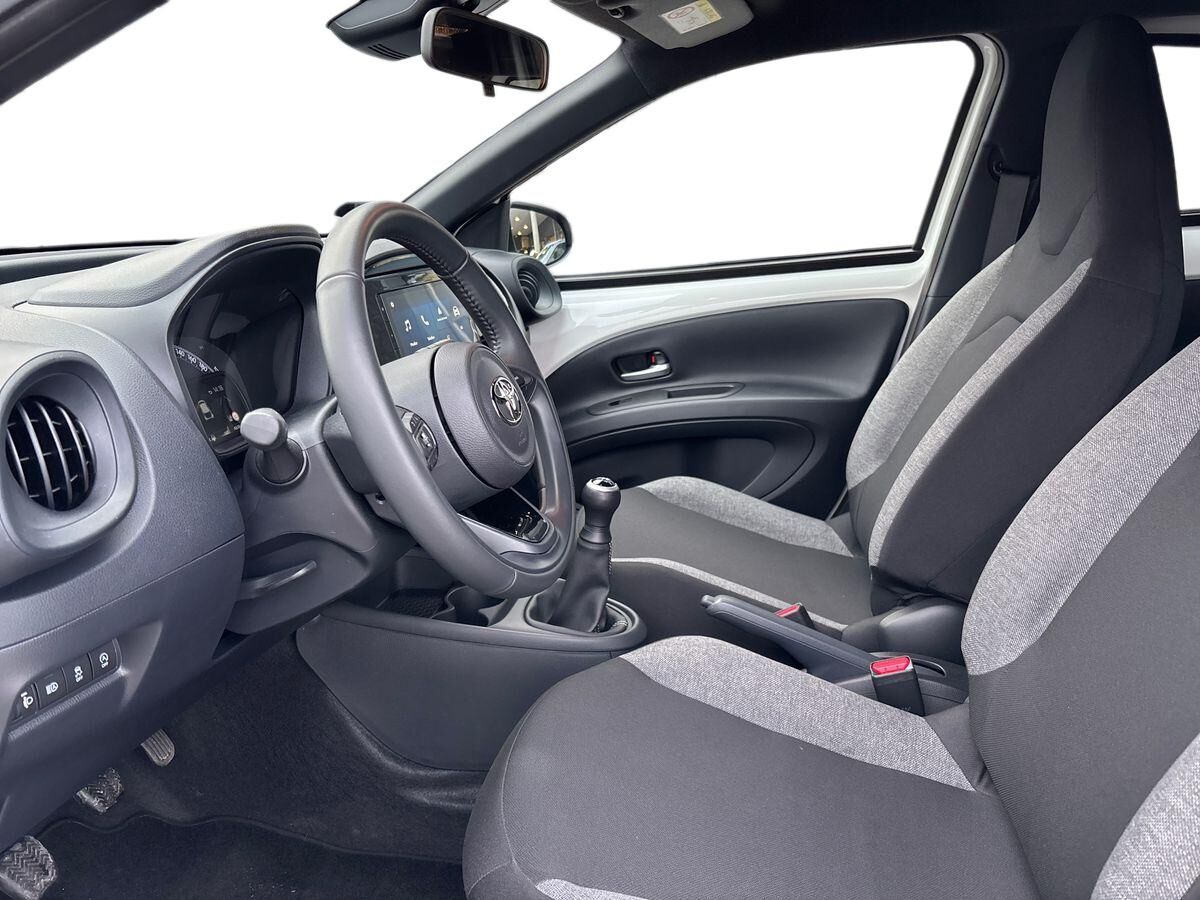 Billede af Toyota Aygo X 1,0 VVT-I Active 72HK 5d