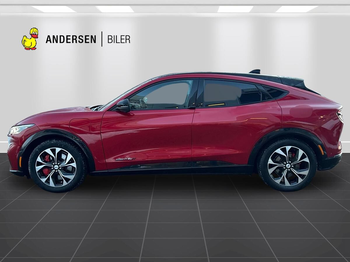 Billede af Ford Mustang Mach-E EL UR Premium AWD 351HK 5d Aut.