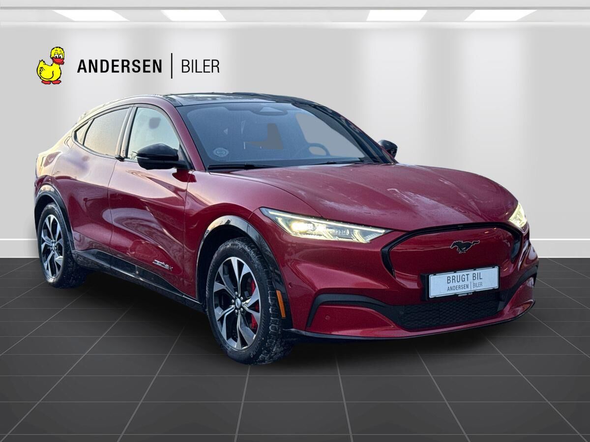 Billede af Ford Mustang Mach-E EL UR Premium AWD 351HK 5d Aut.