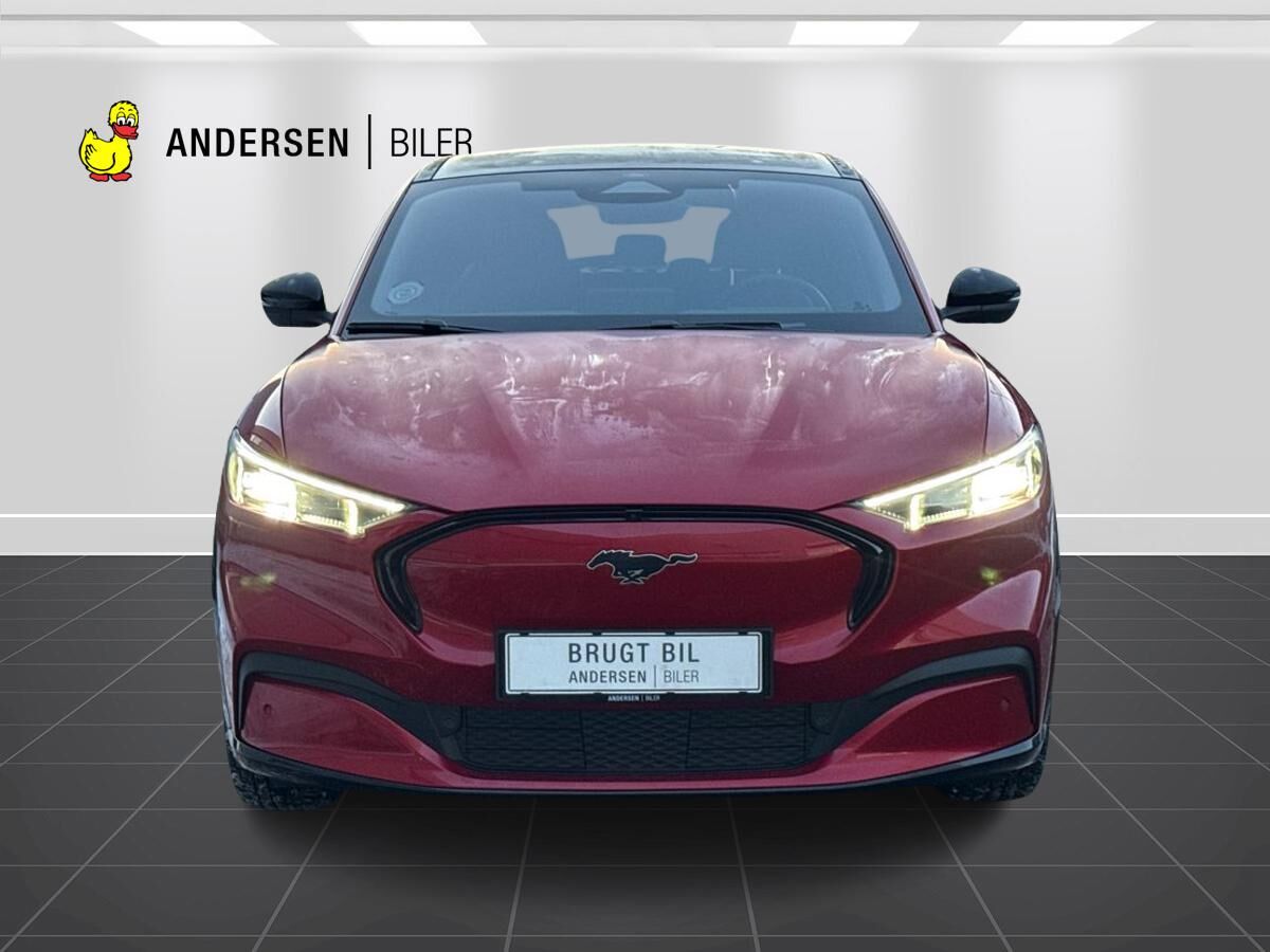 Billede af Ford Mustang Mach-E EL UR Premium AWD 351HK 5d Aut.