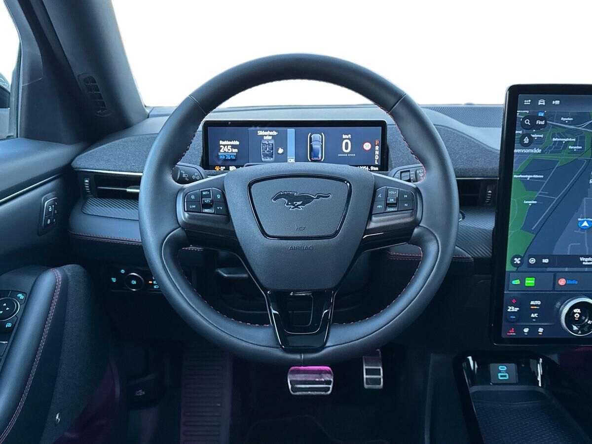 Billede af Ford Mustang Mach-E EL UR Premium AWD 351HK 5d Aut.