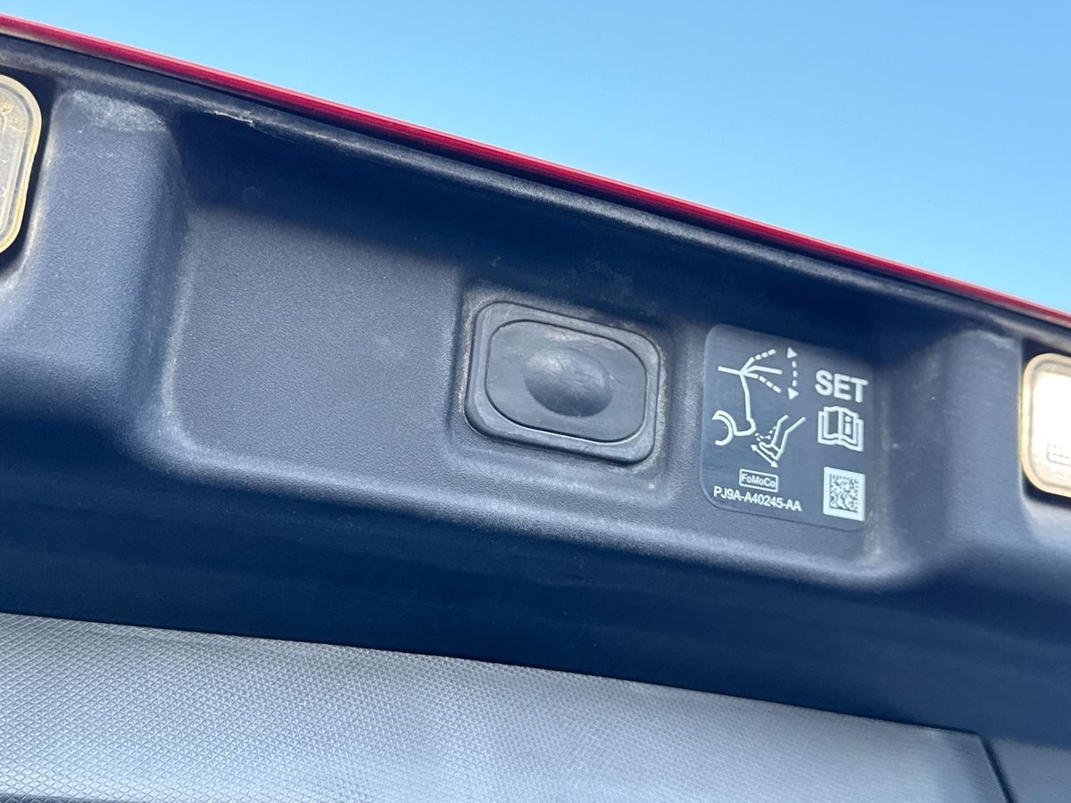 Billede af Ford Mustang Mach-E EL UR Premium AWD 351HK 5d Aut.