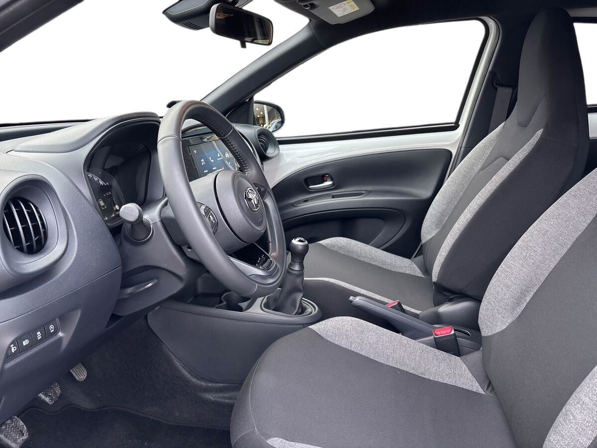 Billede af Toyota Aygo X 1,0 VVT-I Active 72HK 5d