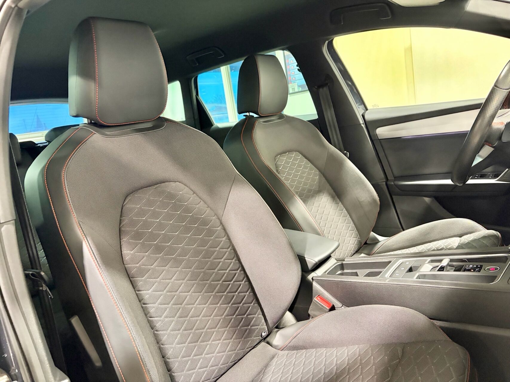 Billede af Seat Leon Sportstourer 1,4 e-Hybrid FR DSG 204HK Stc 6g Aut.