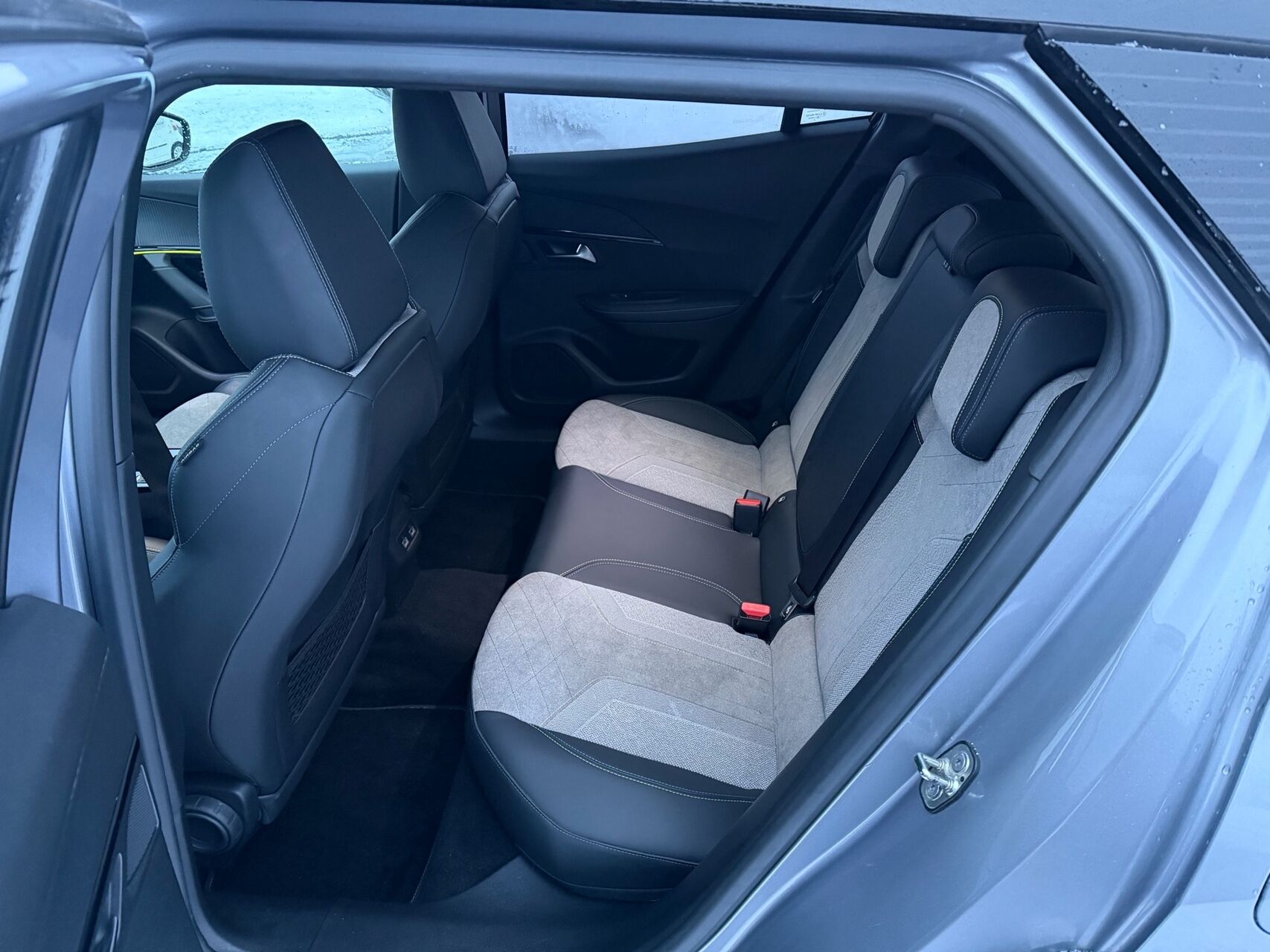 Billede af Peugeot e-2008 EL GT 136HK 5d Aut.