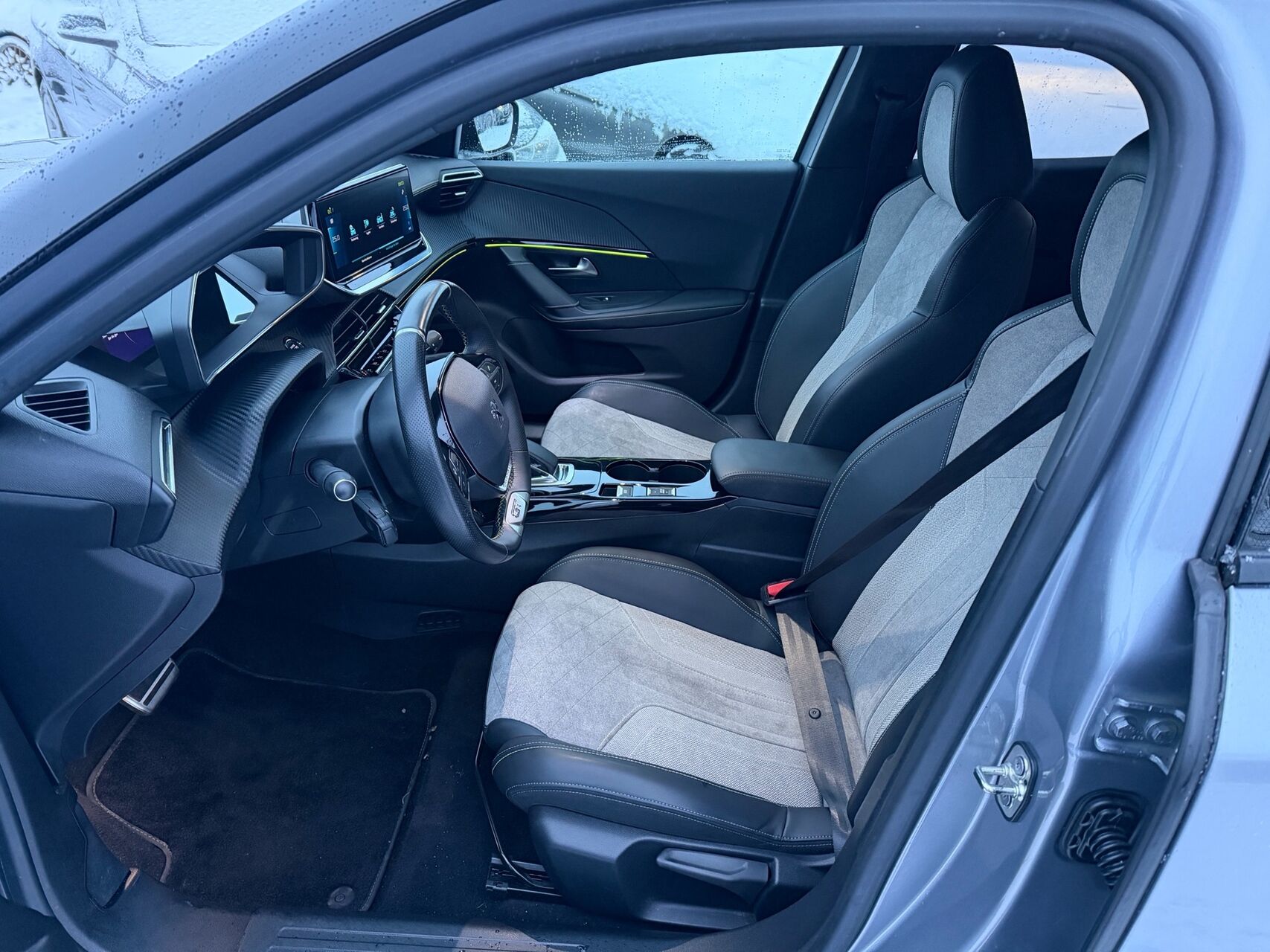 Billede af Peugeot e-2008 EL GT 136HK 5d Aut.