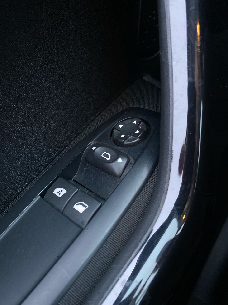 Billede af Peugeot 208 1,6 BlueHDi Chili Plus 100HK 5d