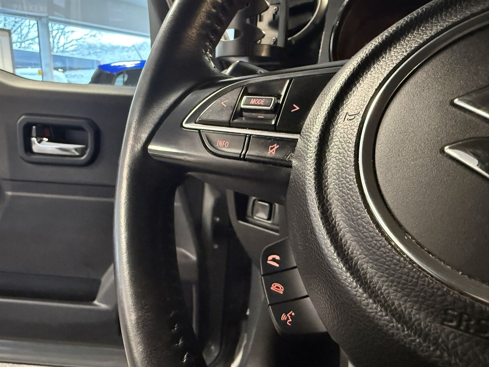 Billede af Suzuki Jimny 1,5 Adventure AllGrip 102HK 3d