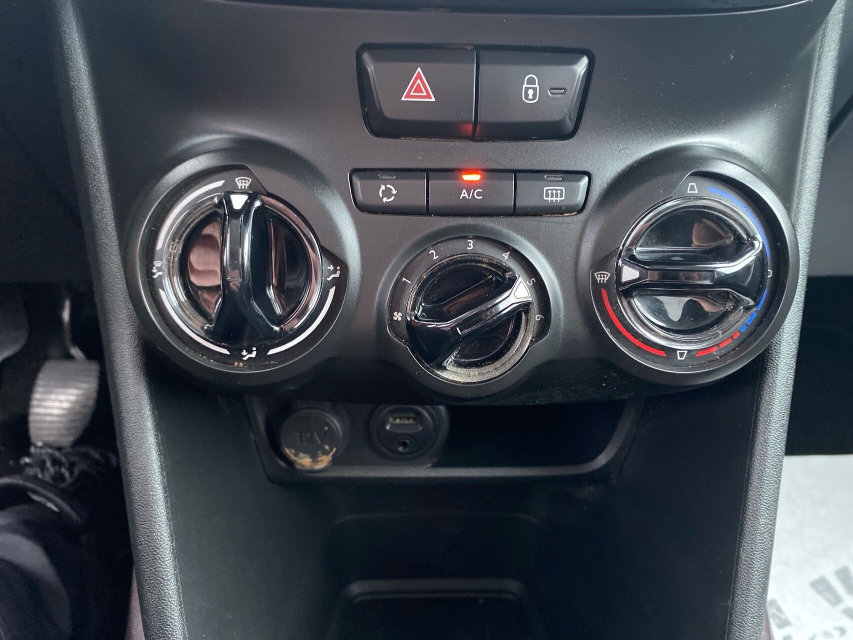 Billede af Peugeot 2008 1,2 VTi Active 82HK