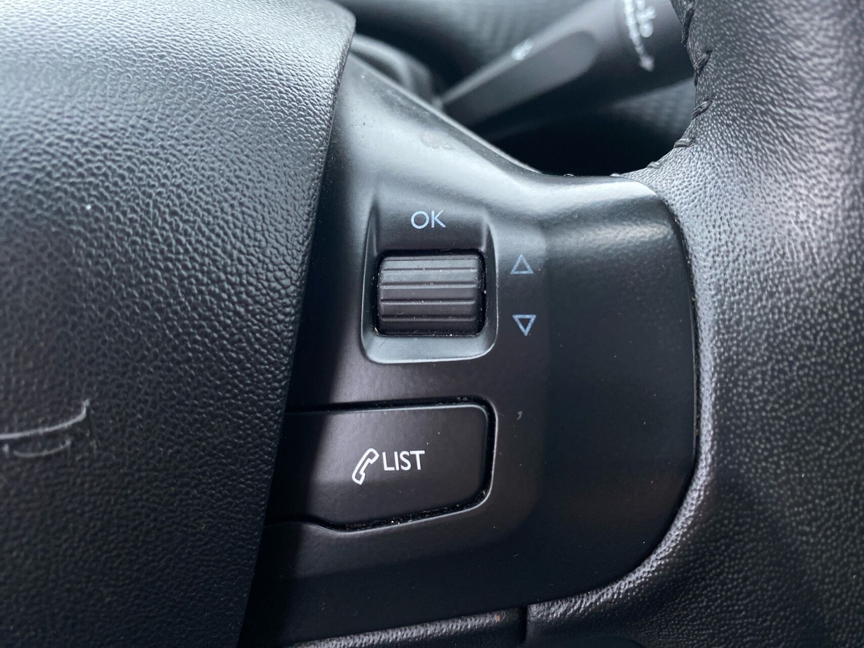 Billede af Peugeot 2008 1,2 VTi Active 82HK