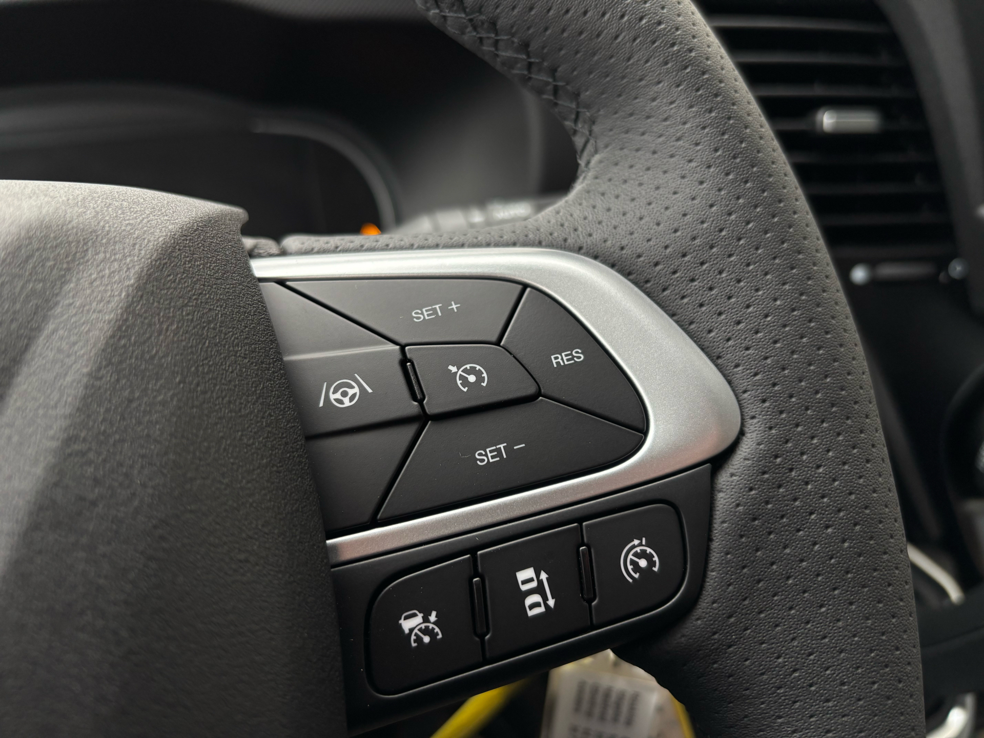 Billede af Iveco Daily 35S18 4100mm 3,0 D 180HK Ladv./Chas. 8g Aut.